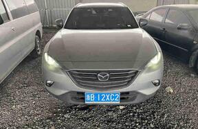 车牌号为浙B12XC2小型汽车